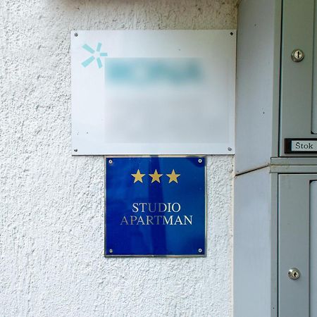 Studio Apartman Irma Cervar Пореч Екстериор снимка