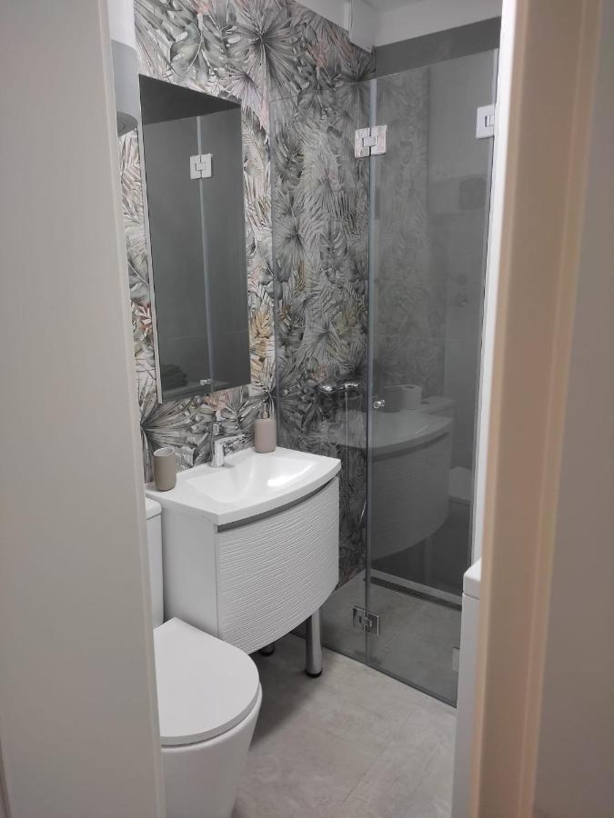 Studio Apartman Irma Cervar Пореч Екстериор снимка